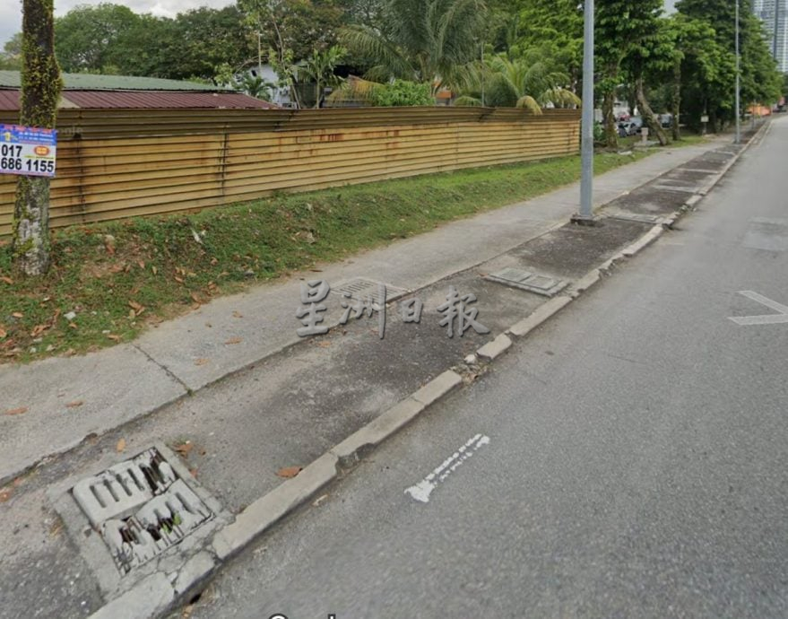 大都会：武吉马鲁里花园提升沟渠及行人道