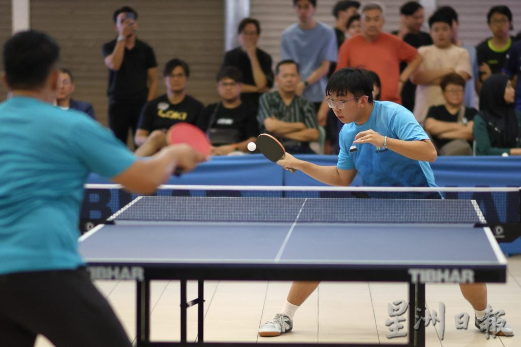 （3/8见报）星角摄/乒乓球热潮 老少咸宜