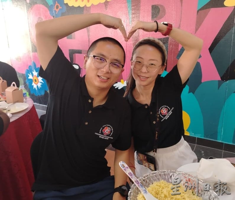 探索霹人文自然魅力 马中青年搭建友谊桥梁