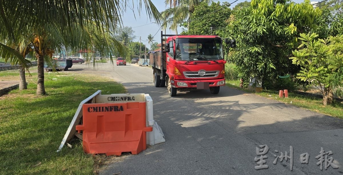 （古城版）大吉里望水闸旁小路现2公尺深坑