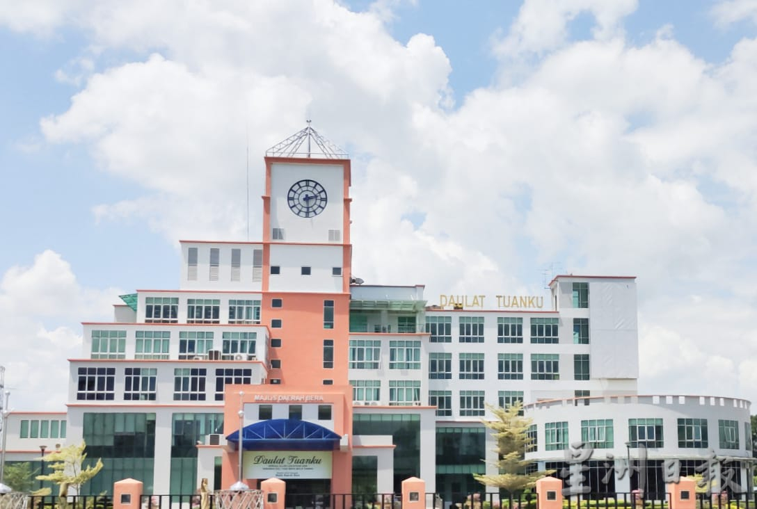 东:百乐县议会增设安全城市和旅游2小组 县议员职务再分配