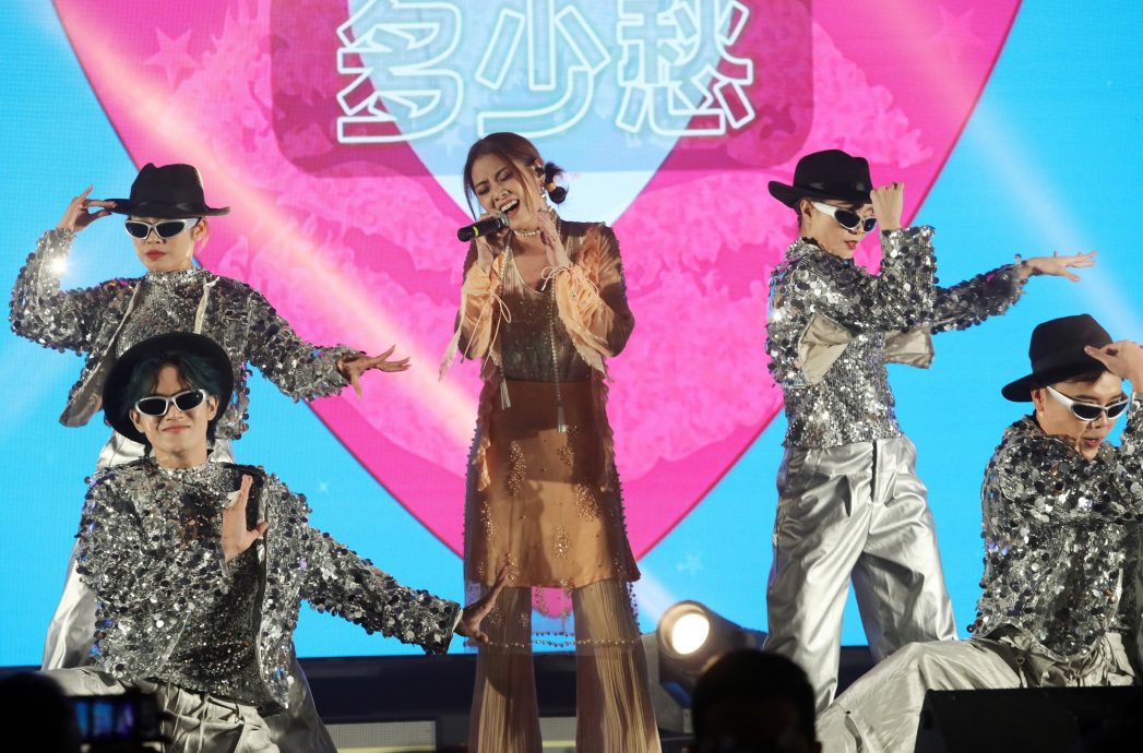 Tiger星洲华教义演|Kopi林国伟临时救场 黄一飞穿新衣猛拍照