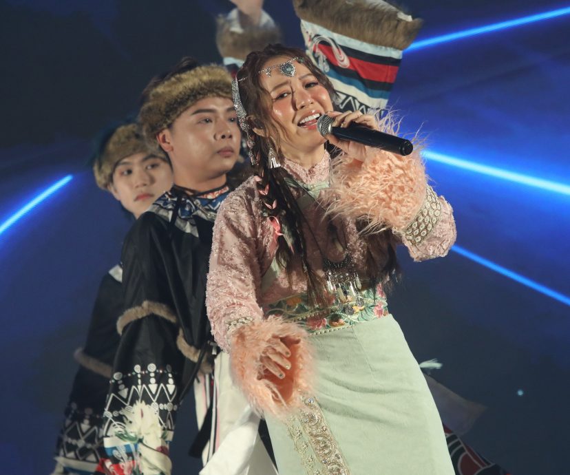 Tiger星洲华教义演|Kopi林国伟临时救场 黄一飞穿新衣猛拍照