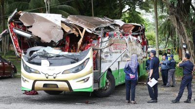UPSI车祸|初步报告：巴士未能控制车速 或时速达117.6公里