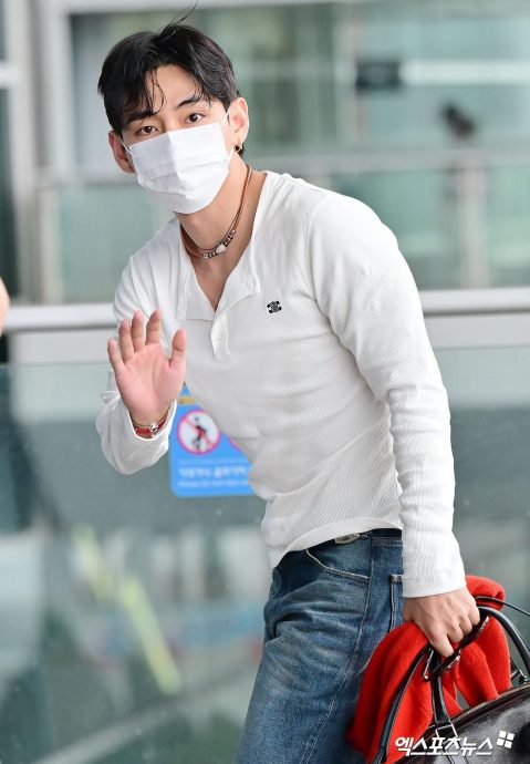 V@BTS忧接机引起混乱 盼粉丝重启紫色安全通道