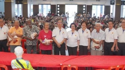 紫阳阁拨款助783弱势群体   3000令吉捐3特殊教育学校