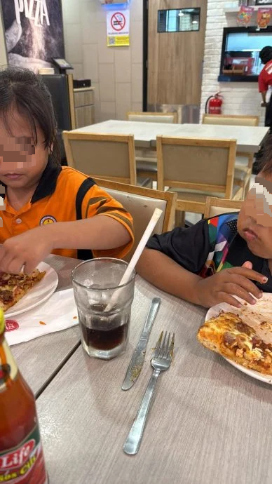 Viva载家当 书包装衣服 母子3人疑睡休息站四个月 