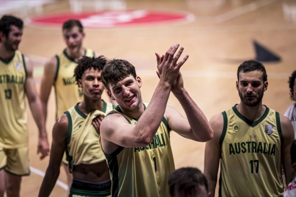 2025年亚洲杯男篮赛| 澳挫菲续朝卫冕挺进  伊朗落后21分大逆转台