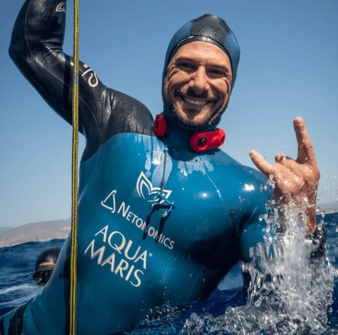 29分钟！克罗地亚潜水员打破憋气最长纪录