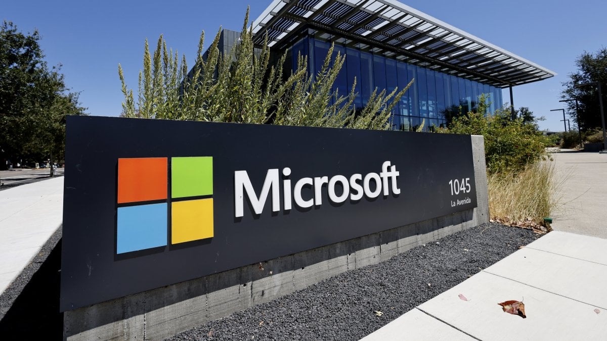 35岁微软工程师猝死办公室 家人曝他总是熬到很晚