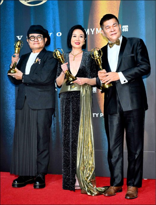 69岁澎恰恰卖番薯还债 心酸画面流出