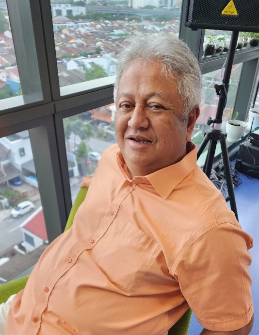 “别把国旗错误当政治武器!” 再益:应专注团结与重建信任