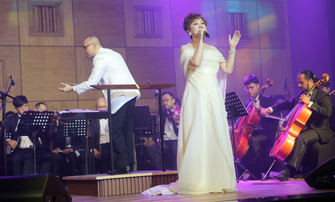 “赠予你我的.交响乐演唱会” 122人共谱音乐盛宴