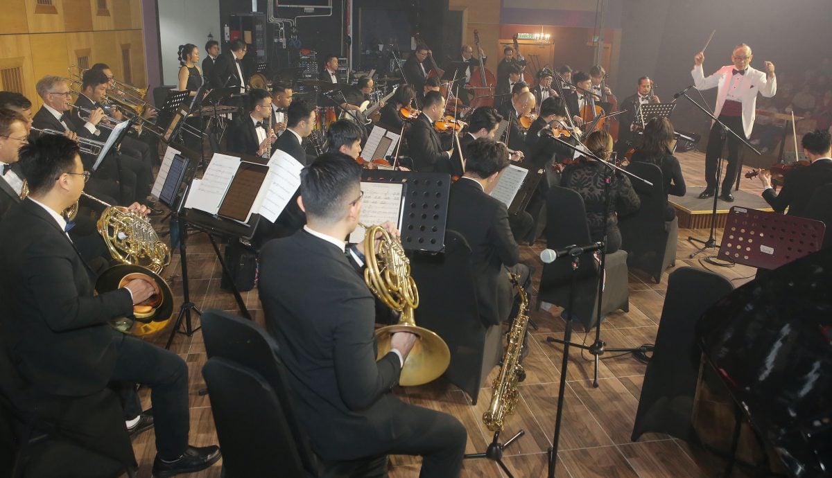 “赠予你我的.交响乐演唱会” 122人共谱音乐盛宴