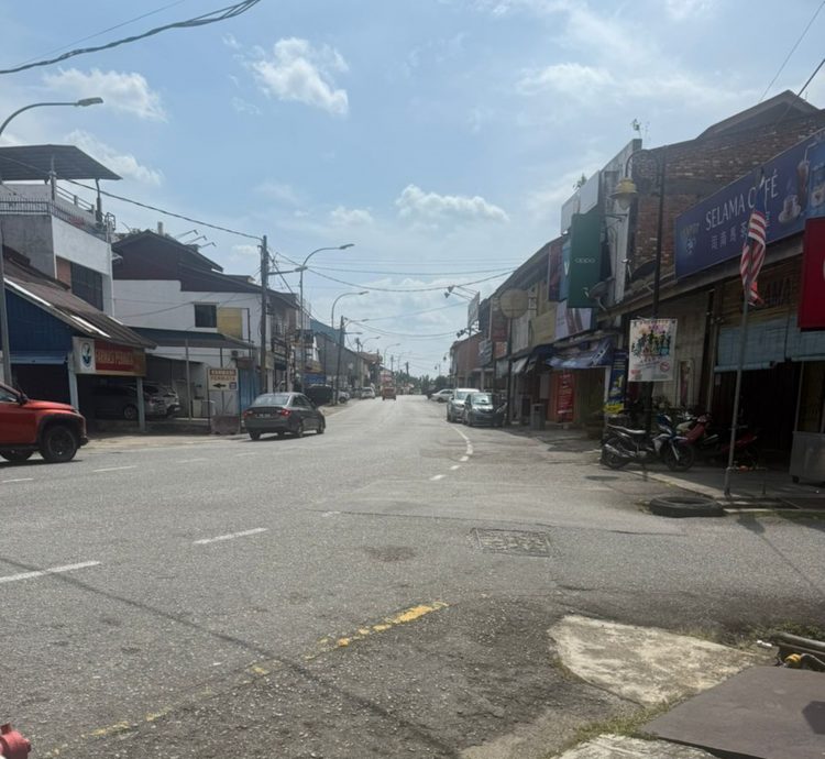 ★供全国／受热浪影响司南马居民减少外出商家生意受影响