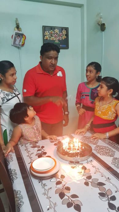 《我们》/印裔父亲的教育选择--不是让她们变成华人 而是成为世界公民