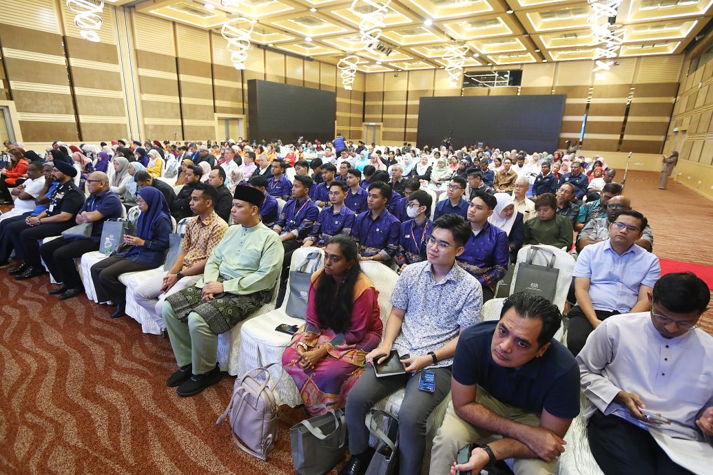 《我们》/和谐不只在线下,社媒时代的数位共融之路