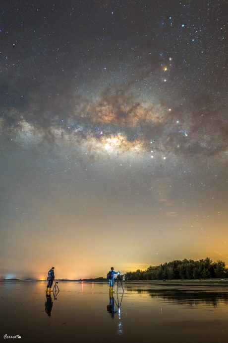 【乐活频道】：（8月28日刊）一闪一闪亮晶晶，张捷明透过相机“追星”，成为“摄星人”