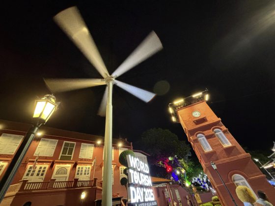 【国庆专题:送给国家的礼物/02】我要副刊政策都实现!呃,不是……