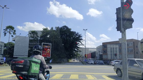 【国庆专题:送给国家的礼物/06】我要推更有效的交通违规举报法