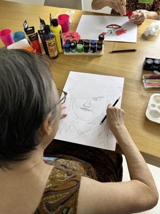 【非一般陪伴者/02】我们是陪吃陪聊陪玩陪逛,让长者不再孤单──奥丽莎乐龄照护中心