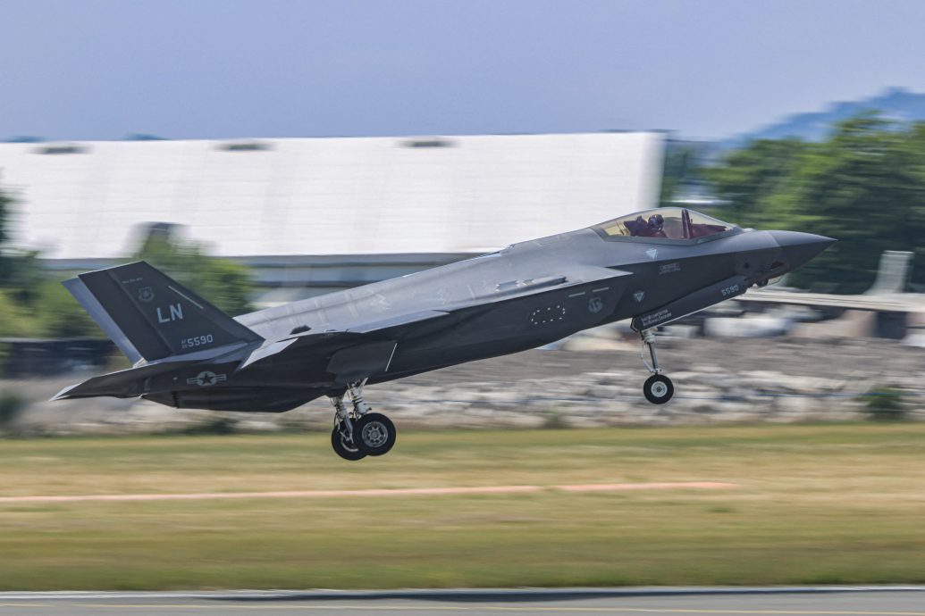不爽特朗普关税!F35战机成“牺牲品” 西班牙、瑞士印度拒买