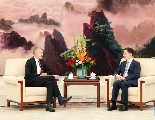 与诺和诺德主席会面｜中国家副主席：中丹合作前景广阔