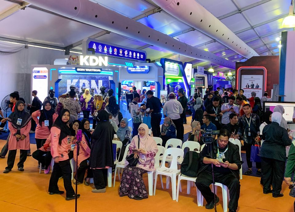 东(已签):2025年吉兰丹“昌明大马人民计划”即日起开跑。