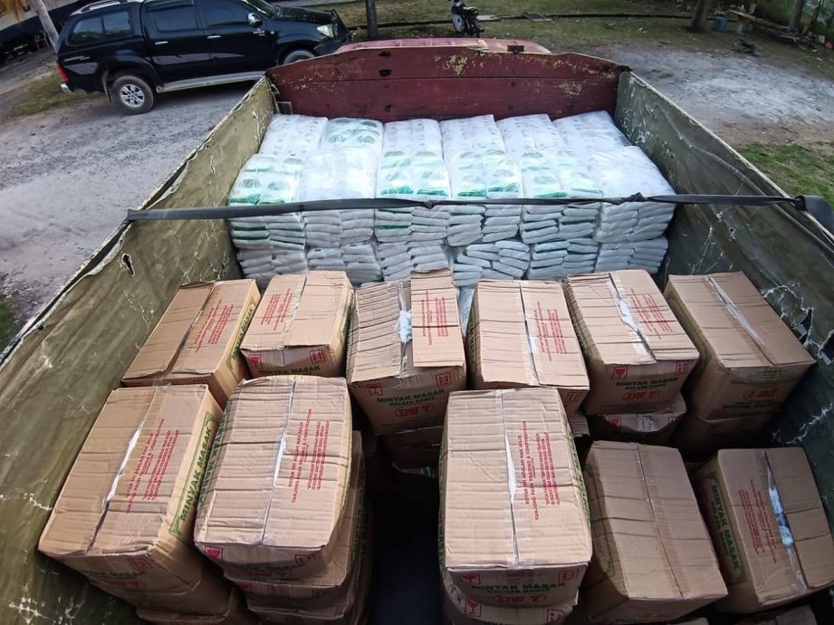 东(已签):普通行动部队在道北县起获市值逾5000令吉的包装食油及白糖。