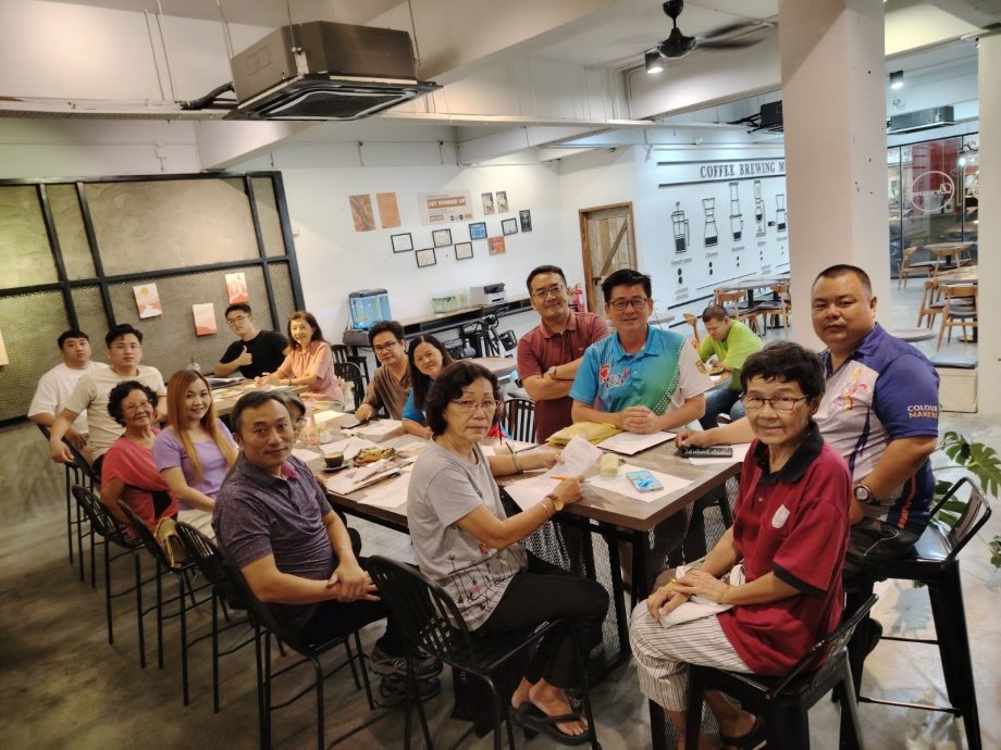 东(已签):丹中华校友会周年宴预告