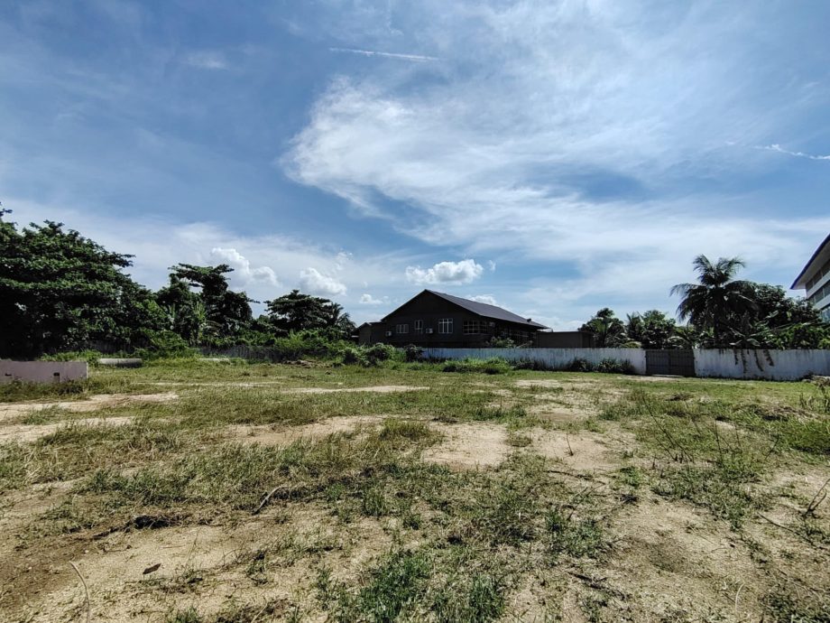 东：吉兰丹中华中学的多元用途礼堂建委会召开第二次会议后宣布，该校已筹获足够款额，以便展开第一阶段建筑工程。