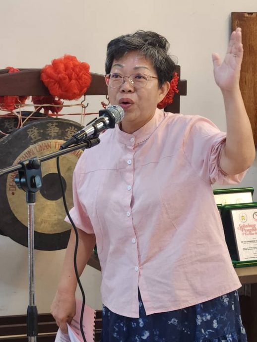 登州行政议员拿督旺苏凯里首次与华社及印裔社群展开交流，倾听非穆斯林群体的需求与关切，并给予积极回应。