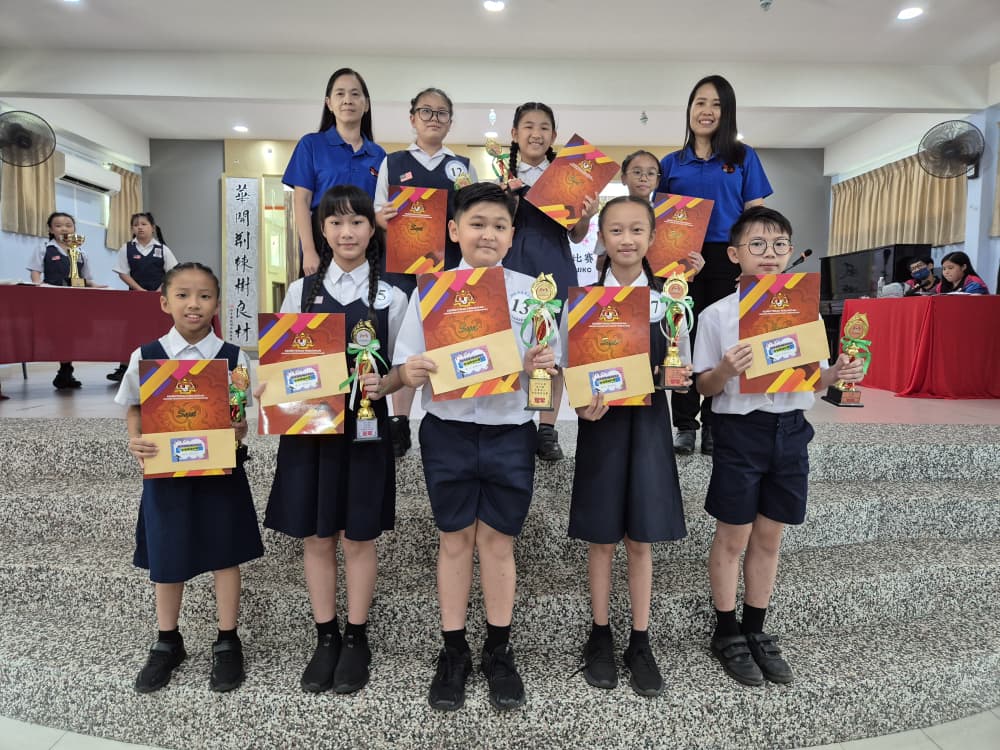 东:已签发:第39届全登华小华语演讲暨笔试比赛圆满举行,瓜登中华维新小学勇夺全场总冠军