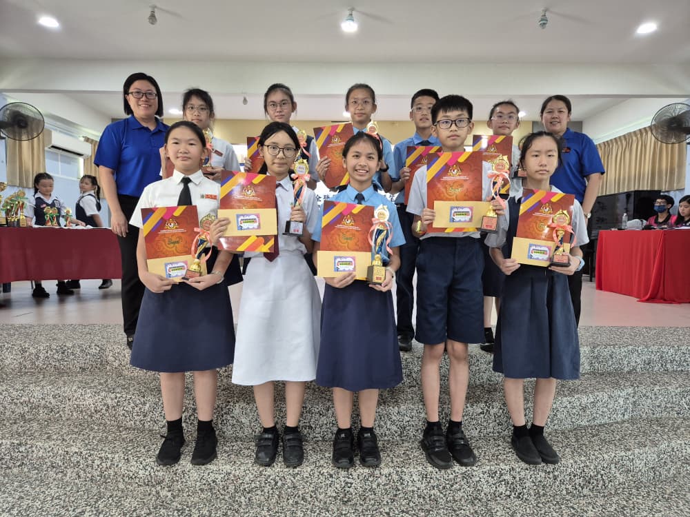 东:已签发:第39届全登华小华语演讲暨笔试比赛圆满举行,瓜登中华维新小学勇夺全场总冠军