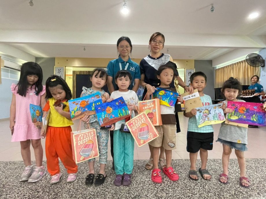 东：年轻人版：星洲日报《学海》登州学生记者队主办创意填色比赛：以艺术之笔唤醒海洋保护意识