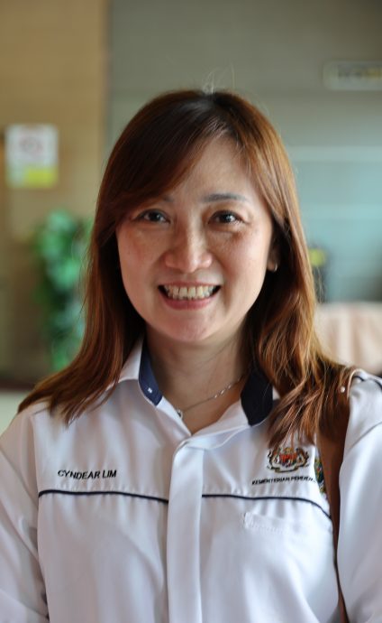 东：未签发：家长赞成孩子14岁开设公积金户口，认为可以让孩子从小培养储蓄习惯及理财观念