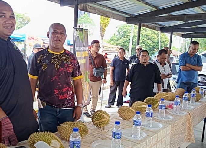 东：百乐县榴梿日嘉年华反应热烈