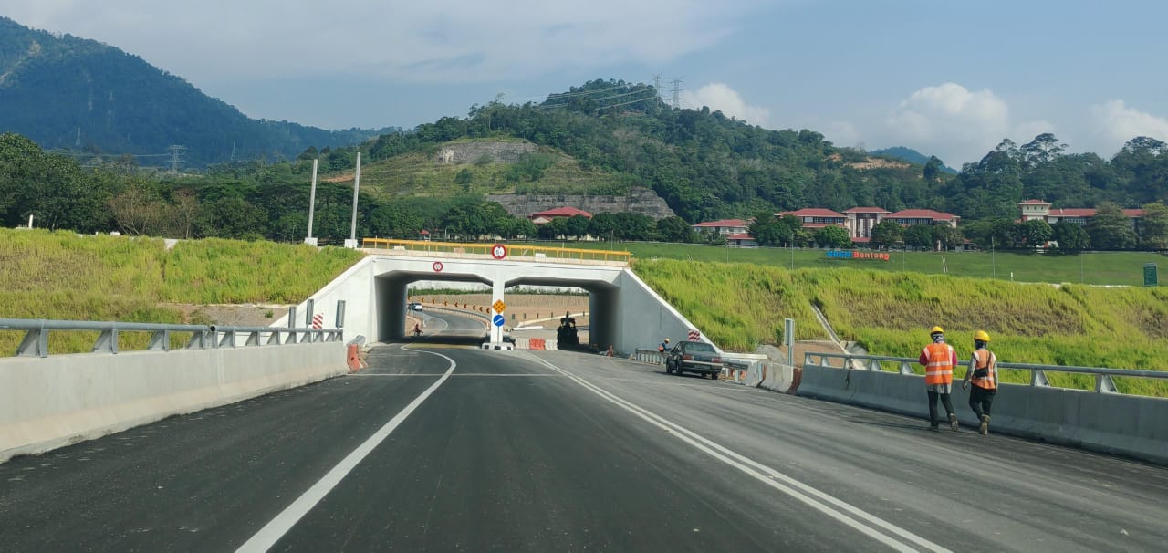 东:(已签发)东铁文冬站改建衔接加叻大道出入口