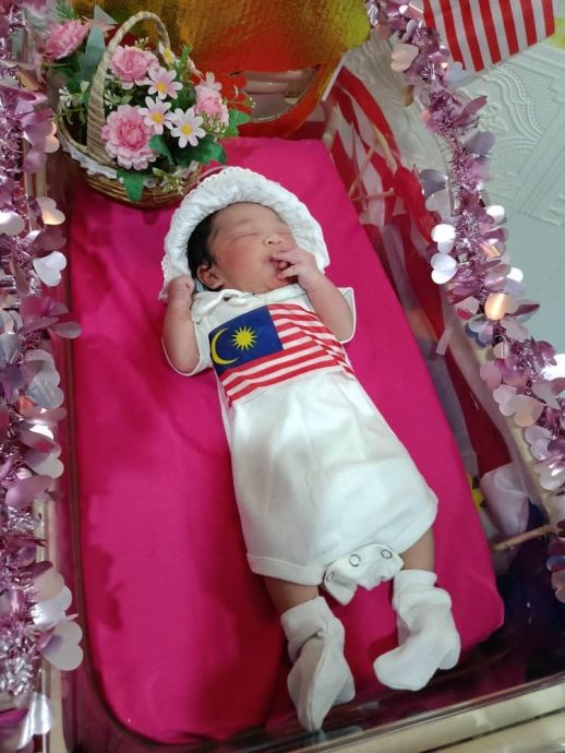 东:(已签发)彭亨国庆日喜添11“国庆宝宝”新生儿