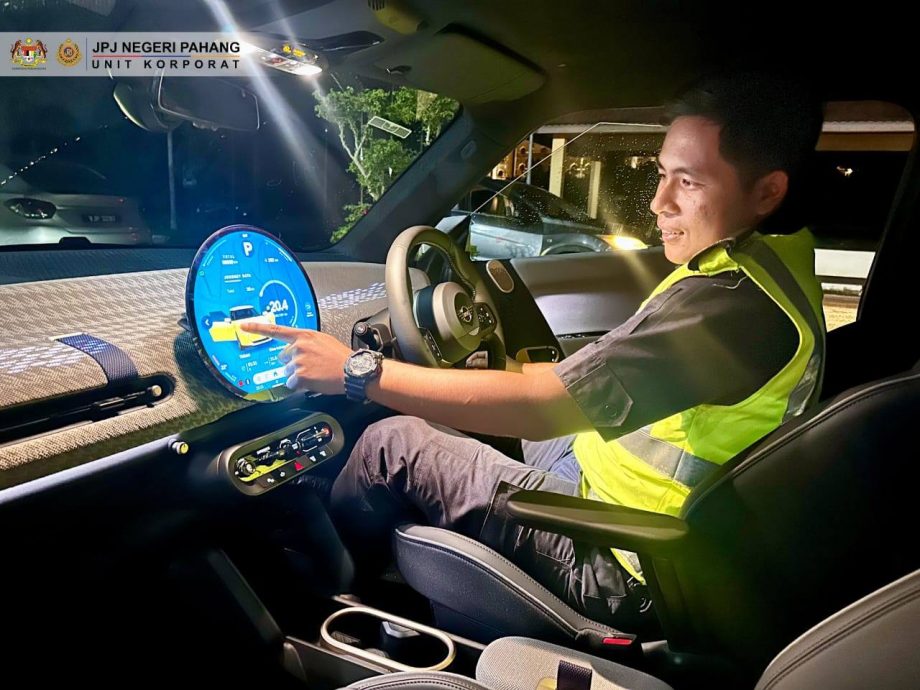 东:(已签发)彭亨陆交局充公无牌迷你库柏 涉嫌伪造文件