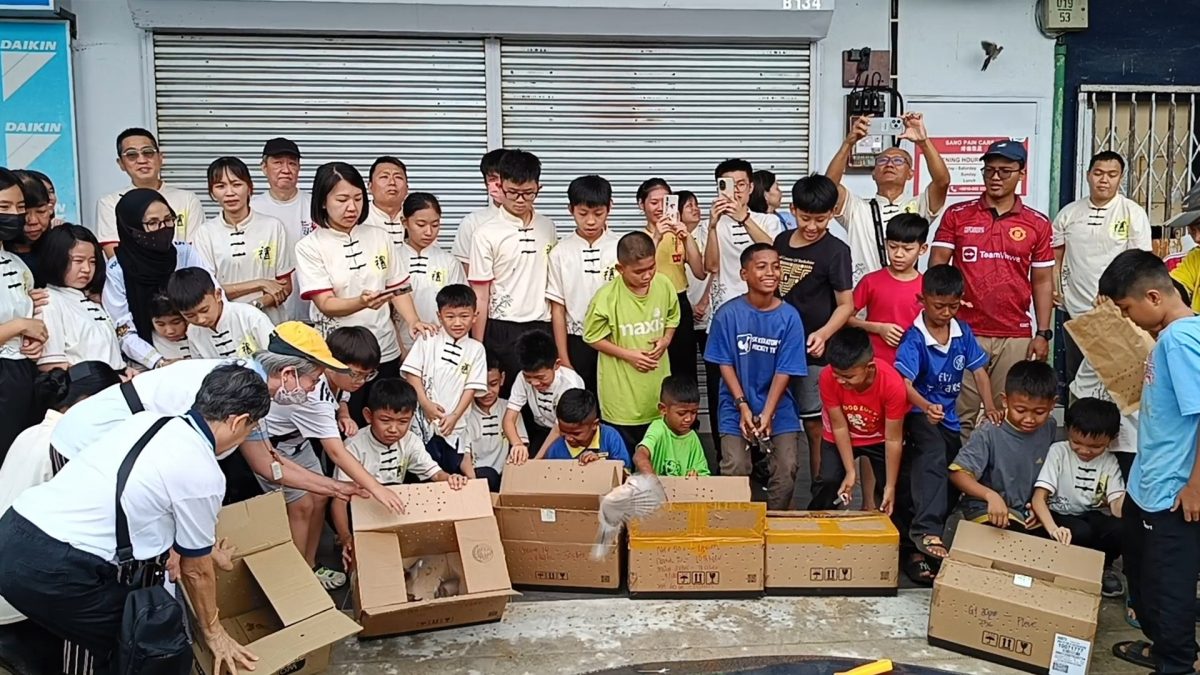 东：（已签发）彭关丹圣贤教育中心国庆活动 倡导圣贤教育 促社会和谐