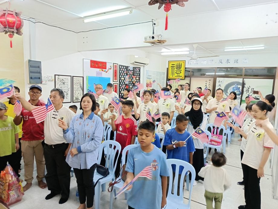 东：（已签发）彭关丹圣贤教育中心国庆活动 倡导圣贤教育 促社会和谐