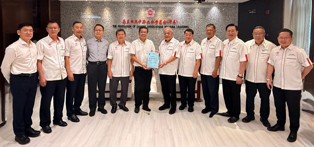 东:(已签发)林广有评论华总获得入伙准证:感激方天兴和吴添泉两任总会长和团队的具体努力