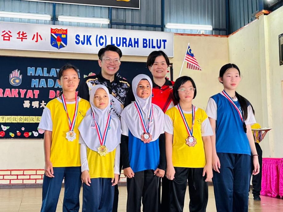 东：（已签发）美律谷华小爱国越野赛跑