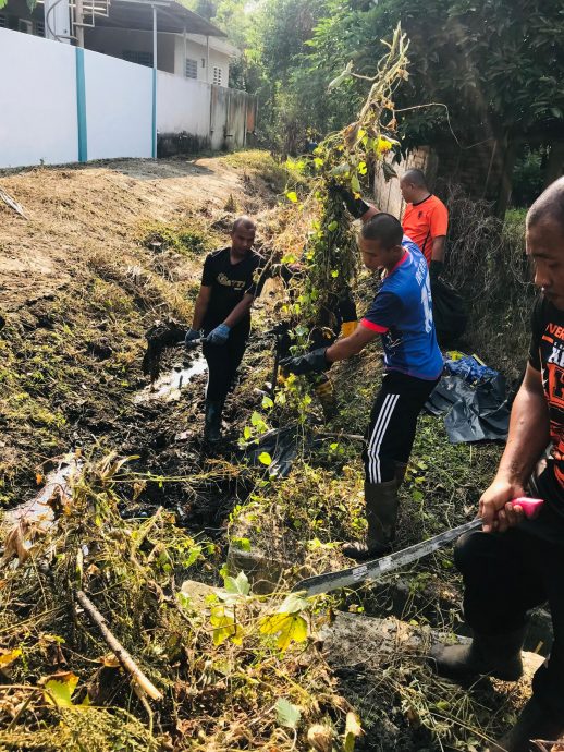 而连突合作社大扫除 降低闪电水灾