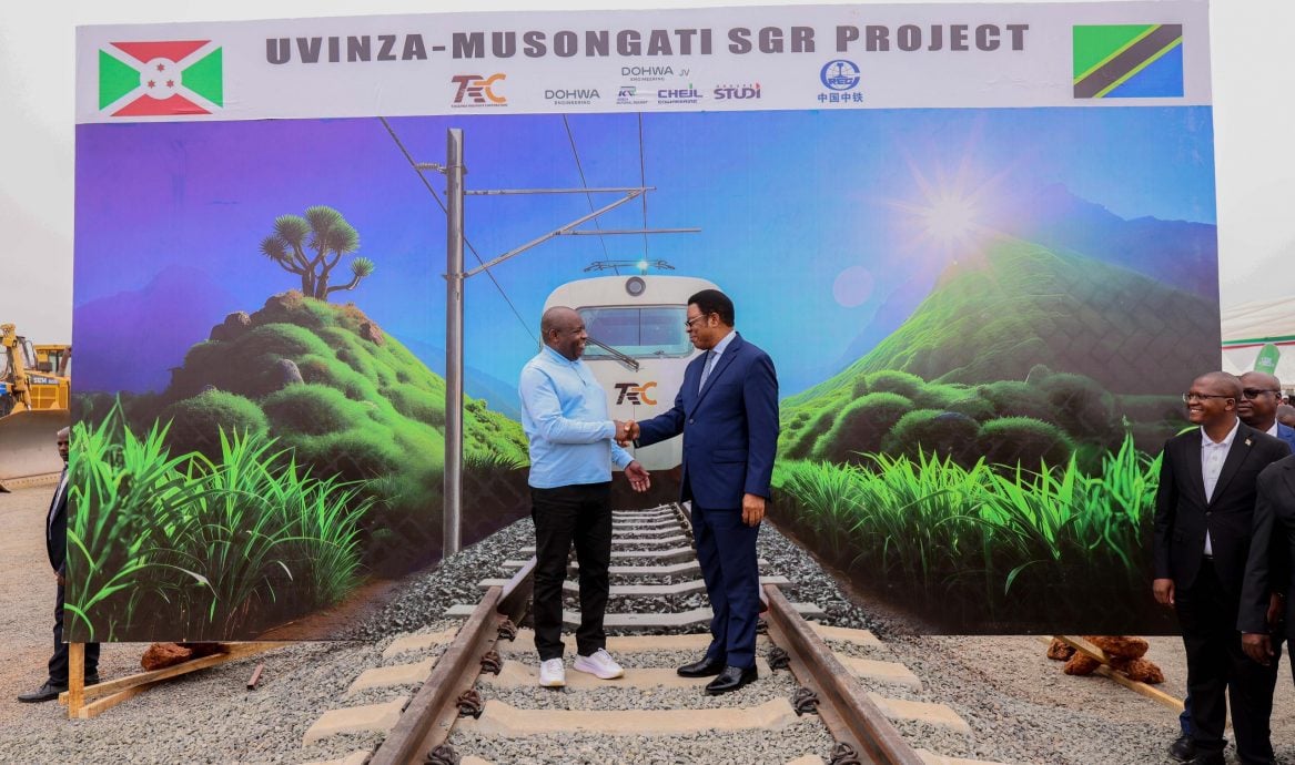 中企承建坦布铁路项目举行奠基仪式