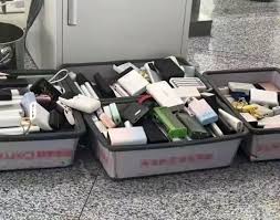中国机场监管黑洞 倒卖没收充电宝