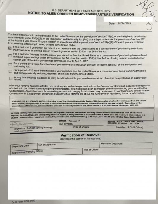 中国留学生遭美方长时间盘问后遭遣返