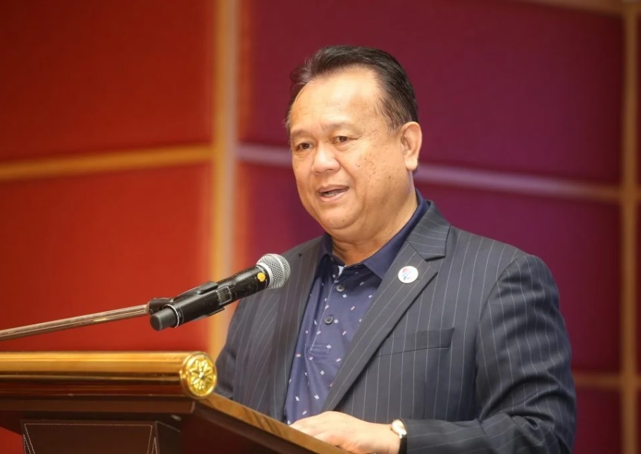 亚历山大：成本高技术复杂 暂无计划全面设摩托专用道