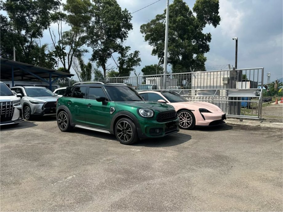 供星洲网:/开着豪车却不缴路税,车主给出理由竟是“忘了”!